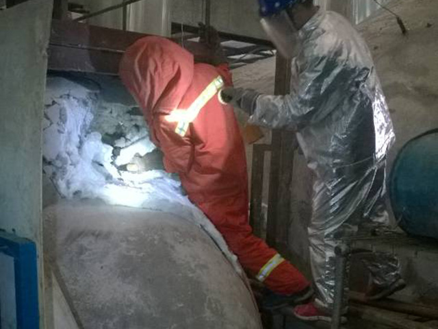 �ߜ�����������©���������C�������